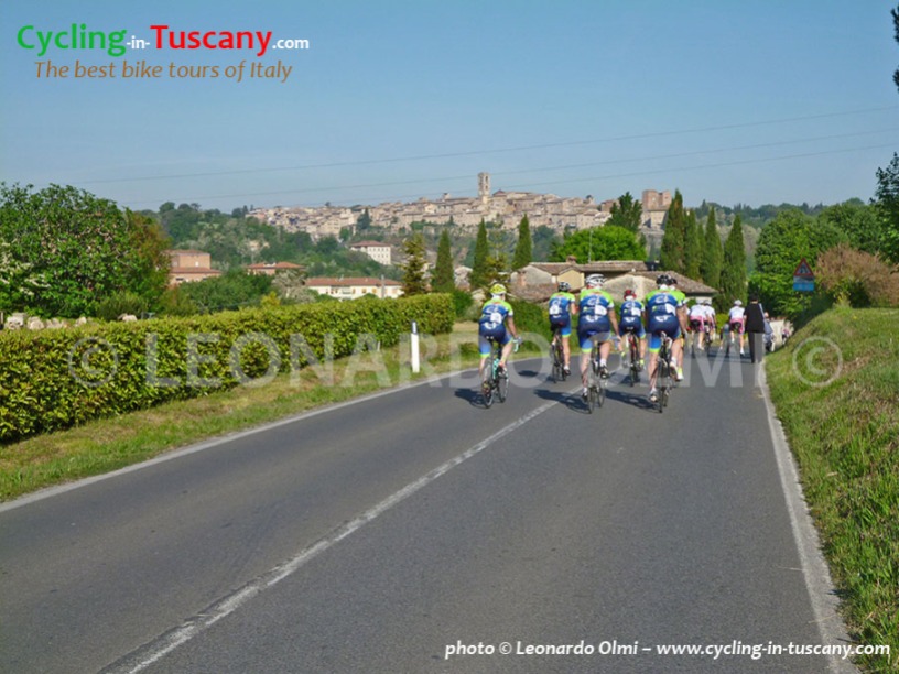 Italy, Tuscany, Colle di Val d'Elsa, cycling bike tours