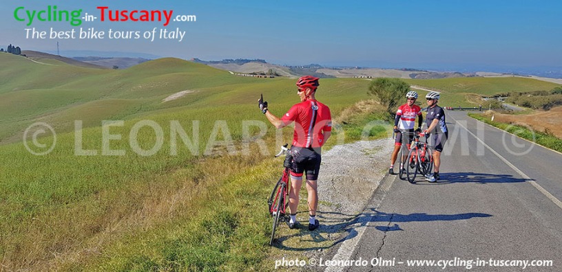 Italy, Tuscany, Val d'Orcia, cycling bike tours